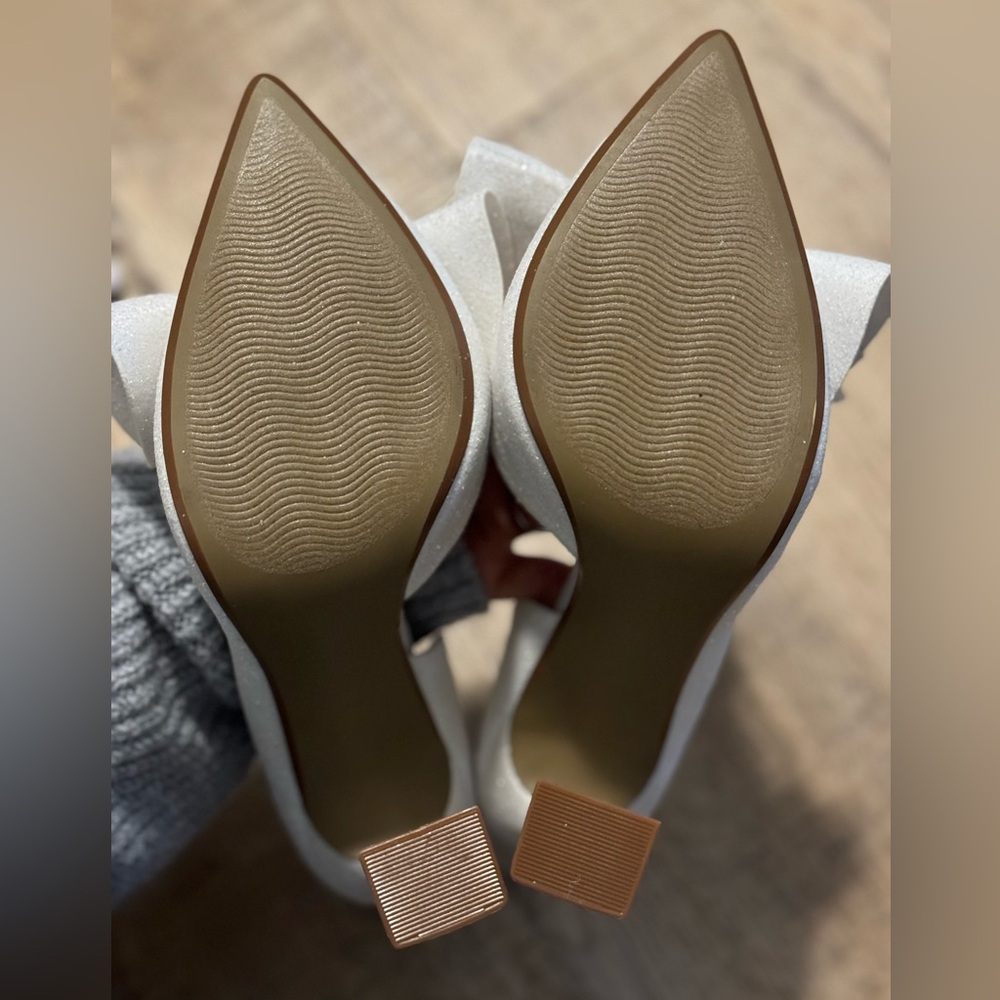 Betsey Johnson heels size 6 - Picture 7 of 7